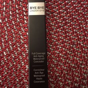 IT cosmetics Bye Bye Under eye concealer (light)